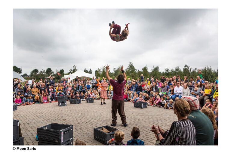 Beleef Theaterfestival Grazende Zwaan op Landgoed Kleine Vennep — muziek in Haarlemmermeer